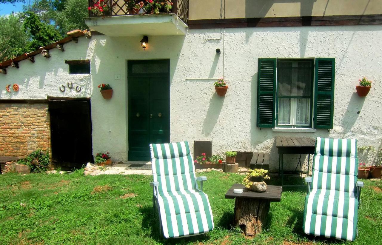 Ca' Perucci Pension Urbino Buitenkant foto