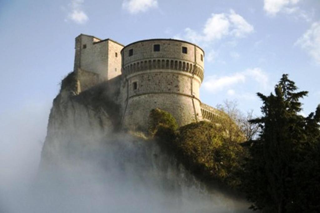 Ca' Perucci Pension Urbino Buitenkant foto