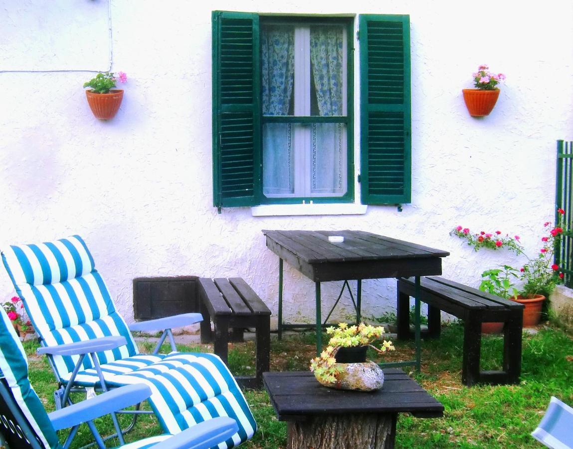 Ca' Perucci Pension Urbino Buitenkant foto